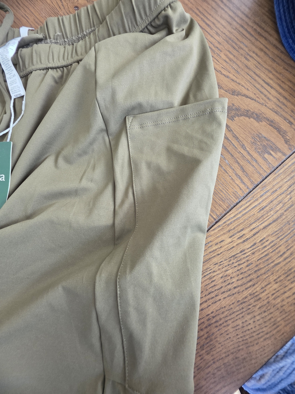 HALARA Wide-Leg Olive Green Drawstring Pocket Pants - Picture 9 of 10